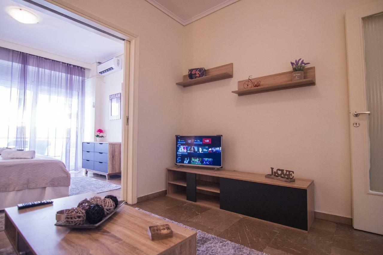 Deluxe Mitropoleos Apartment テッサロニキ エクステリア 写真